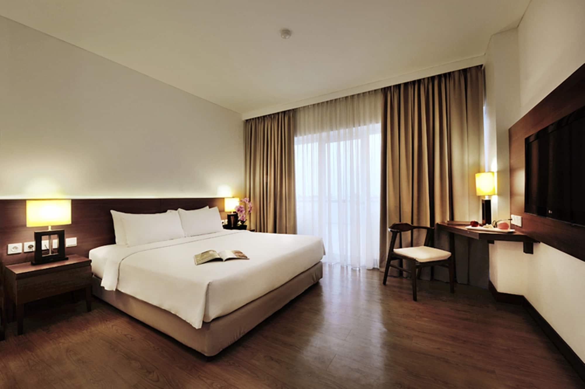 D'Primahotel Tangerang Exterior photo